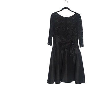 Dark Romance Black Lace Cocktail Formal Party Dress Size 8 Beaded Jessica Howard